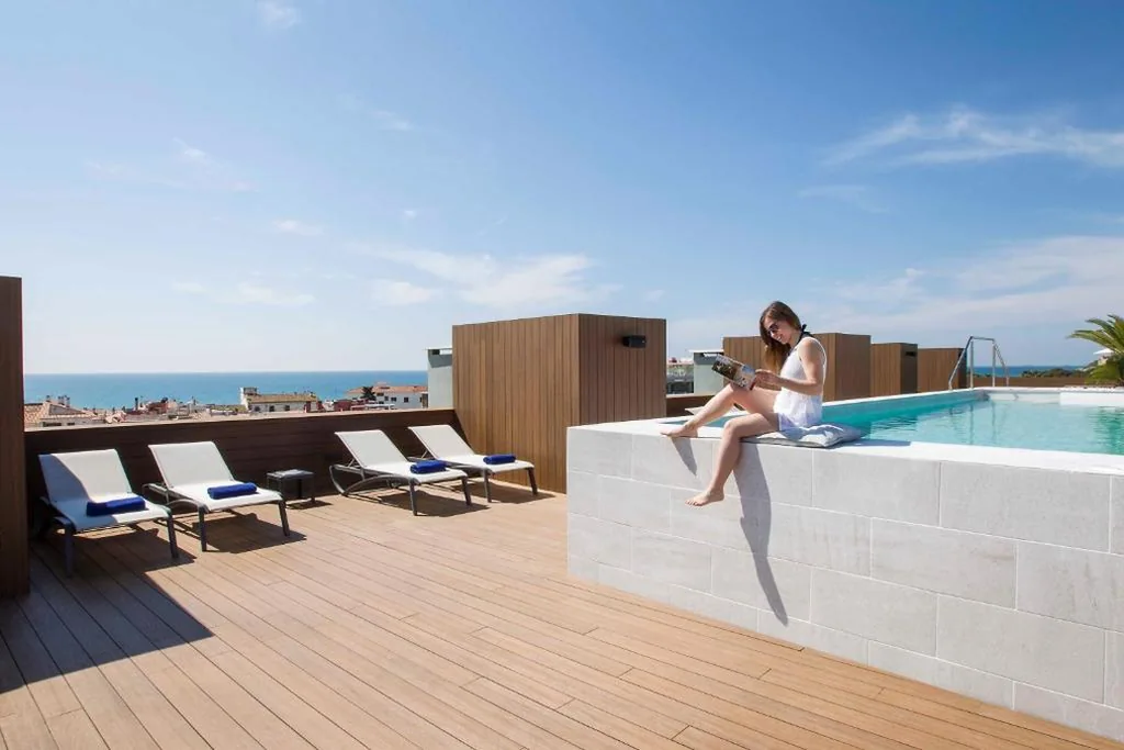Deluxe Suite with Sea View — Altafulla Mar Hotel