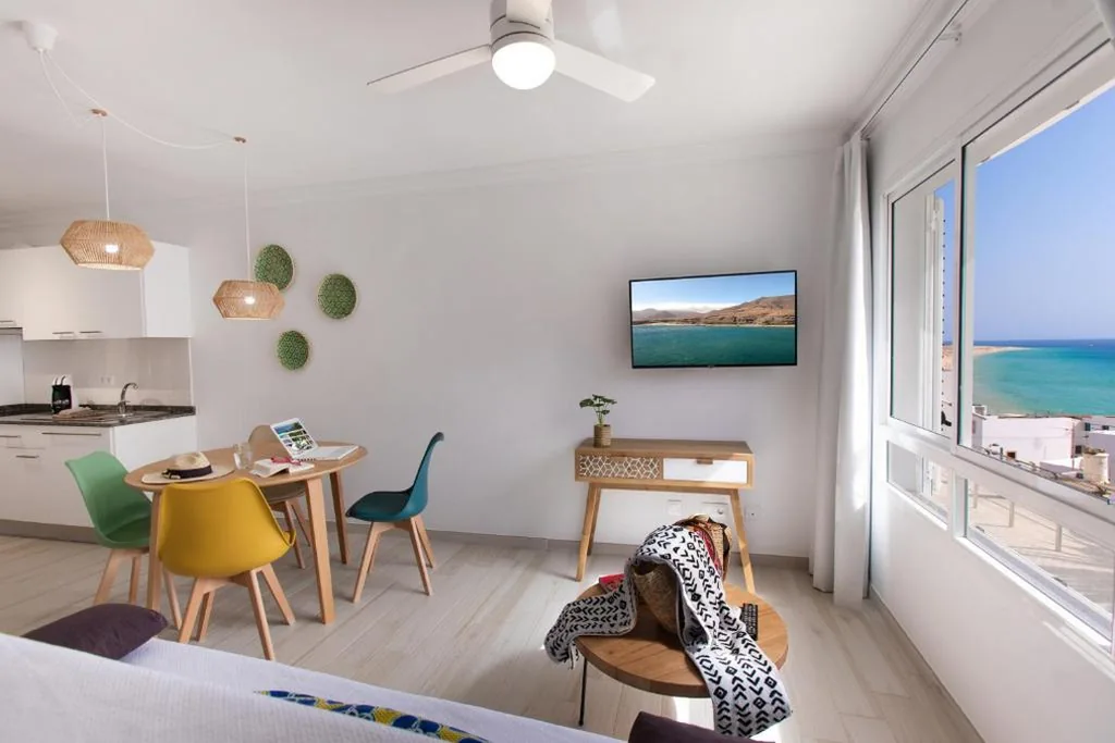 Apartamento con vistas al mar — ALTAVISTA APARTAHOTEL-Adults Only over 14