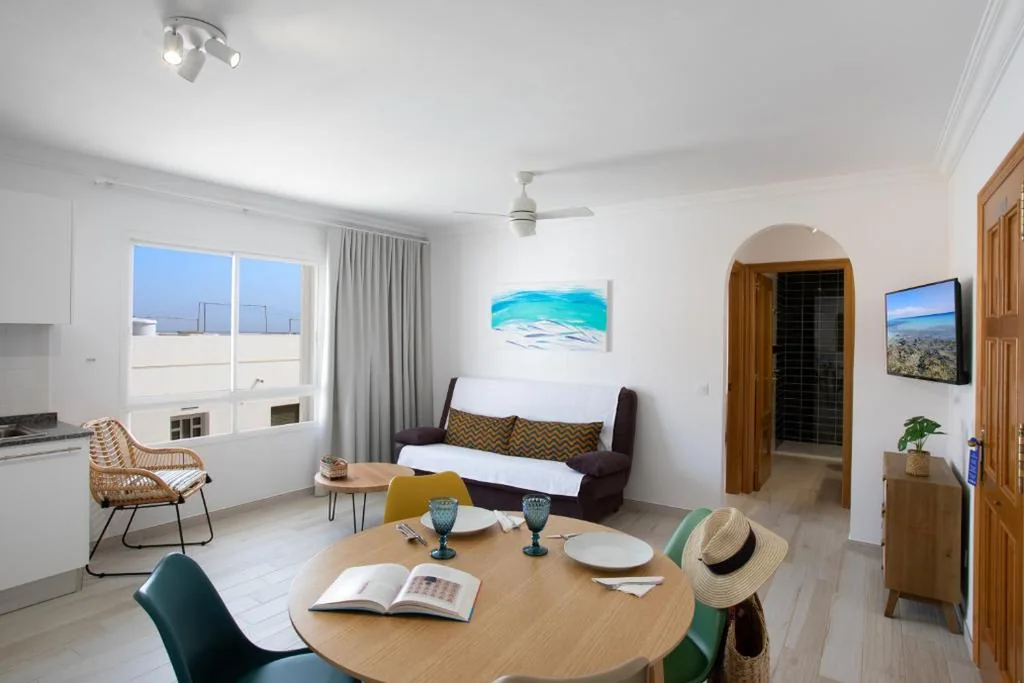Apartamento Estándar — ALTAVISTA APARTAHOTEL-Adults Only over 14