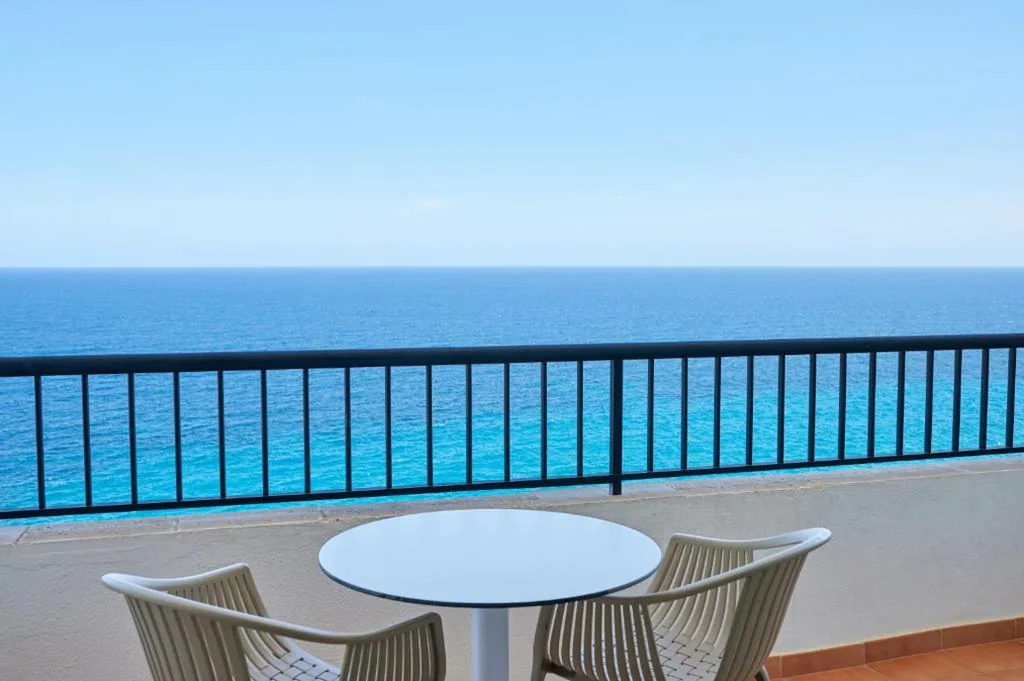 Camera doppia con vista frontale sul mare — Alua Calas de Mallorca Resort - Hyatt Inclusive Collection