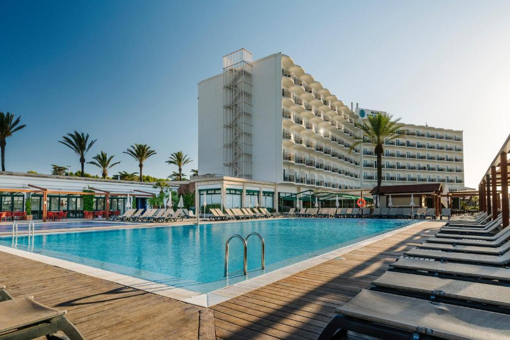 Alua Illa de Menorca - Hyatt Inclusive Collection