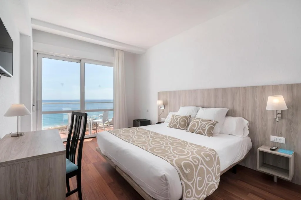 Superior Double Room with Frontal Mediterranean Sea Views — AluaSun Doblemar