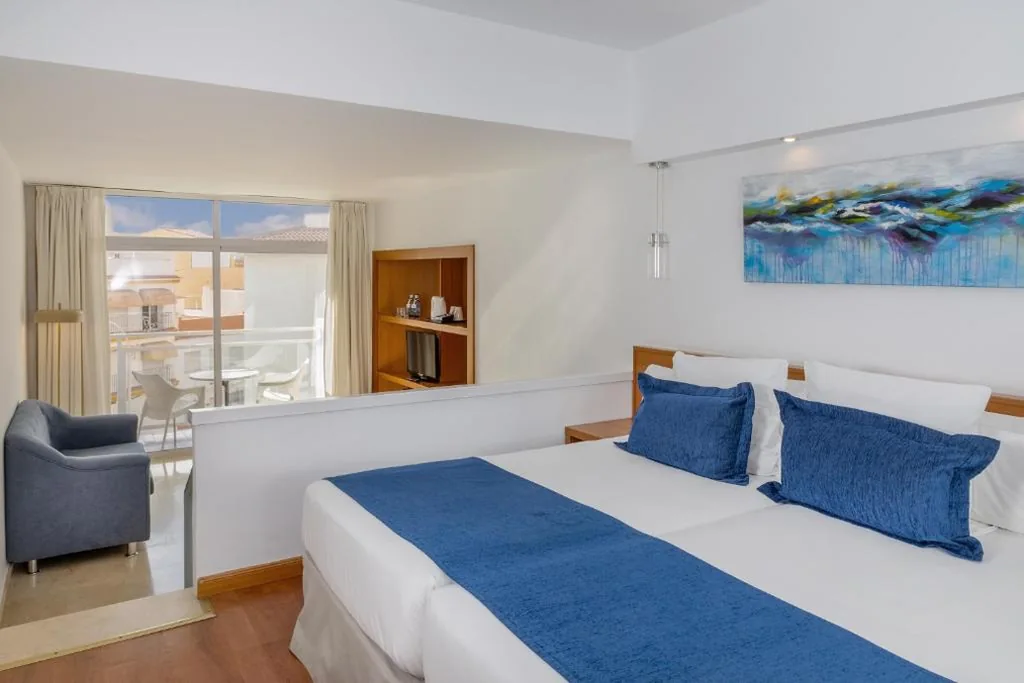 Junior Suite — Aluasun Lago Rojo - Adults recommended