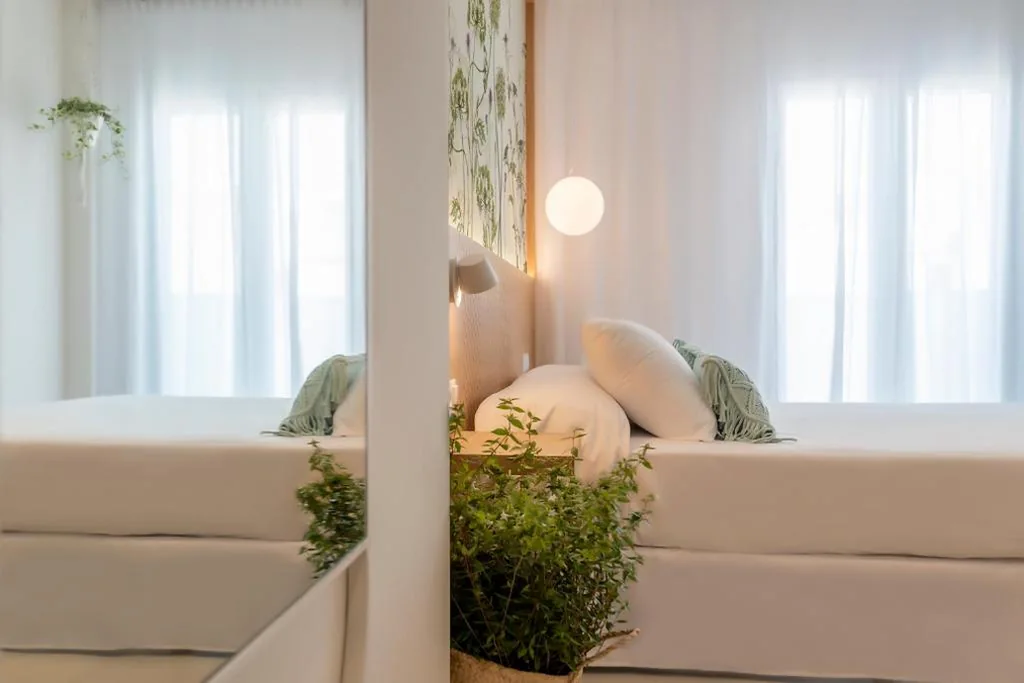 Habitación Doble Estándar — Alzocaire Hostal Boutique