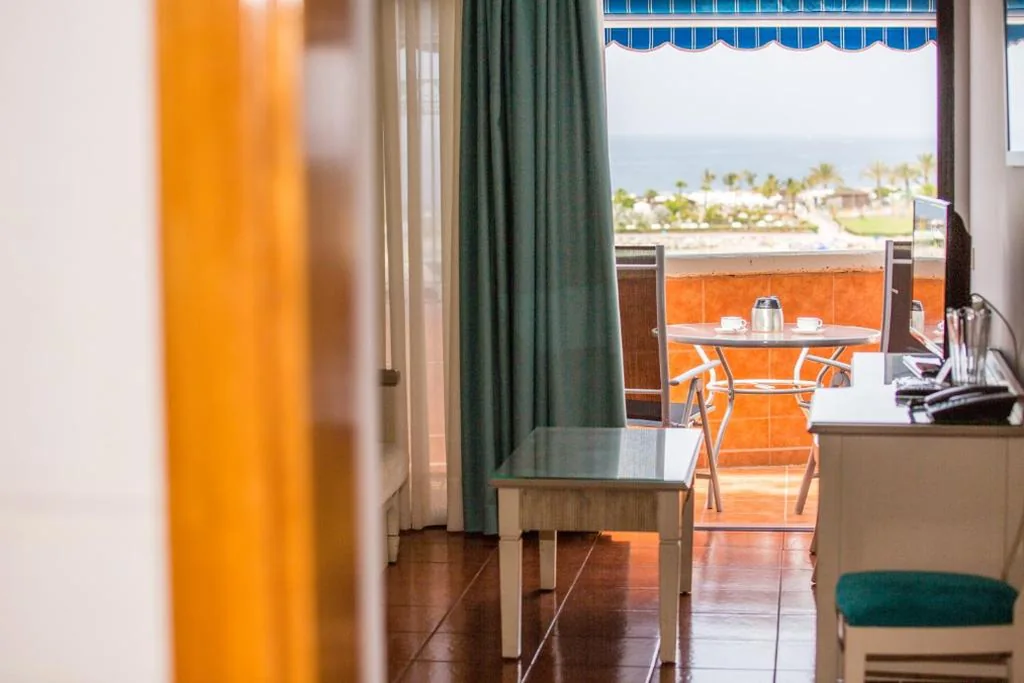 Appartement avec vue sur la mer — Amadores Beach Apartments