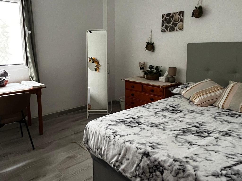 Amanecer Isleño Habitaciones, private Rooms in a Shared 3-Bedroom Apartment in Arrecife, Lanzarote