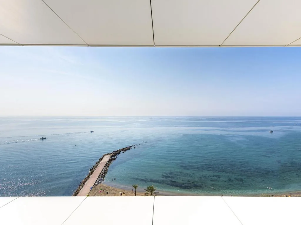 Camera The One Oh La Lá con vista sul mare - 1 o 2 letti — Amàre Beach Hotel Marbella - Adults Only Recommended