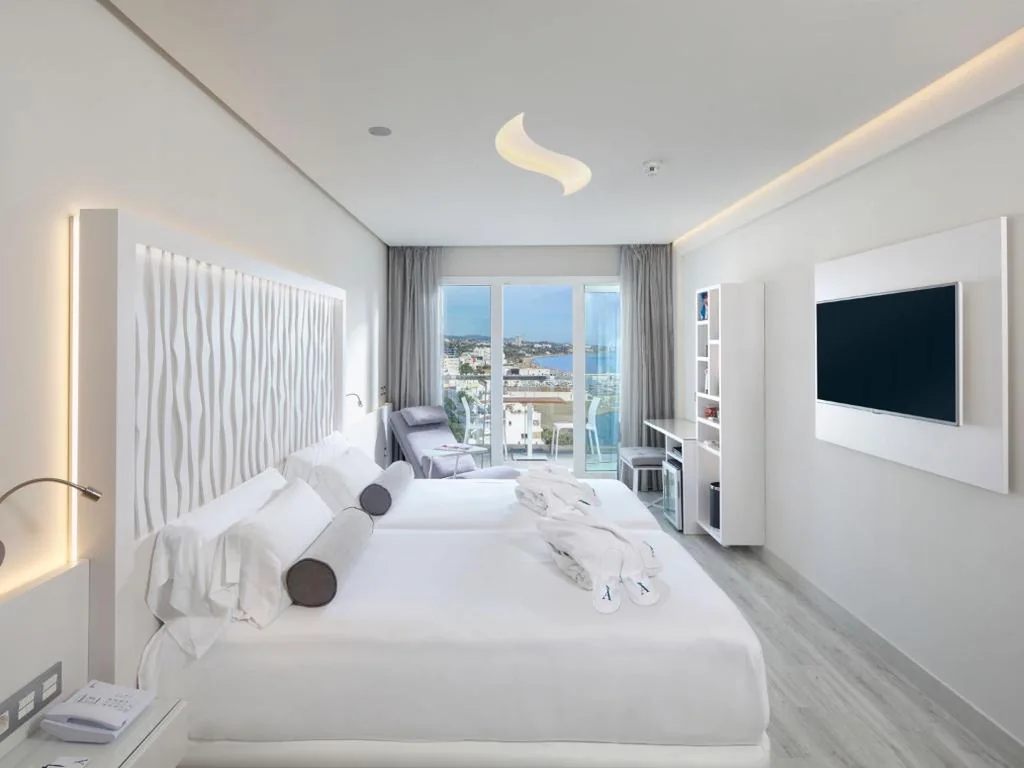 Make it Happen Twin Room with Lateral Sea View — Amàre Beach Hotel Marbella - Adults Only Recommended