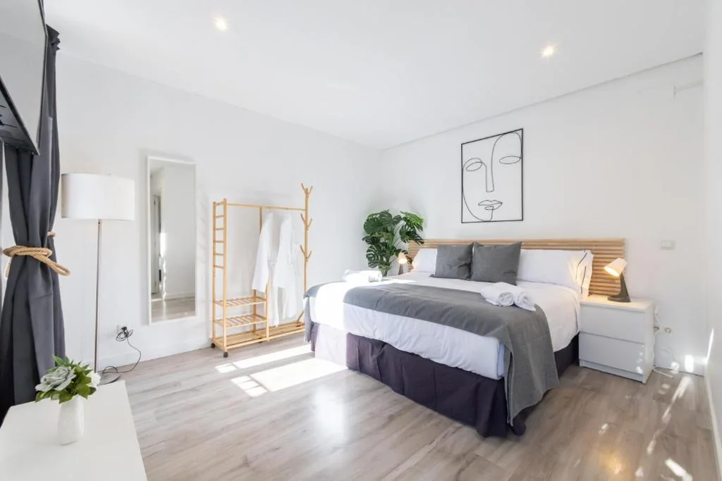 Camera doppia con bagno in comune - 1 o 2 letti — Amati Boutique Coliving Madrid
