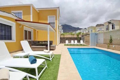 Amazing 5-bedroom villa in Costa Adeje — 写真 9