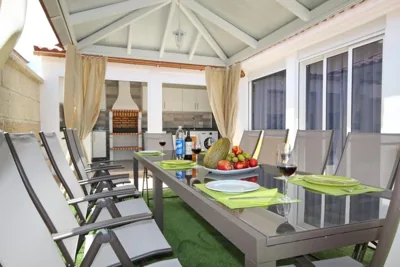 Amazing 5-bedroom villa in Costa Adeje — 写真 11