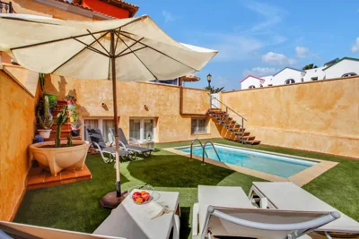 Amazing villa by the beach with private pool — foto 8