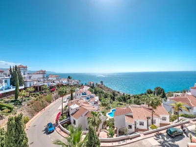 Amazing villa with magical view and pool in Nerja — foto 3