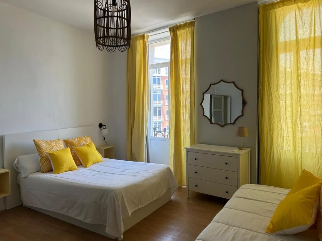 Superior Apartment — AmazINN Places Valencia Marina Real