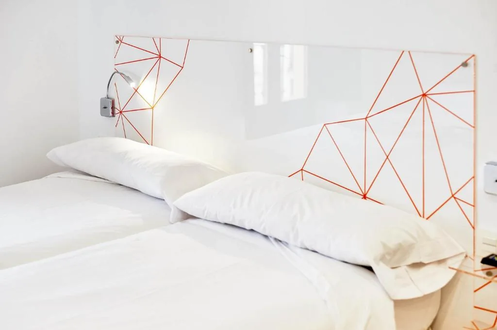 Habitación Triple — AMC Granada