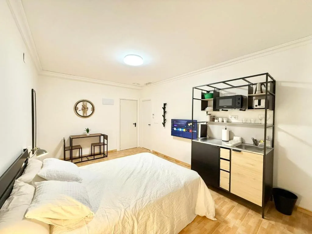 Apartamento con ducha — Amch Hospedaje Novelda Palacios