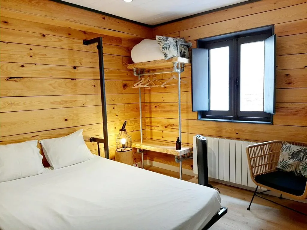 Habitación Doble con baño privado — Amelia by gaiarooms