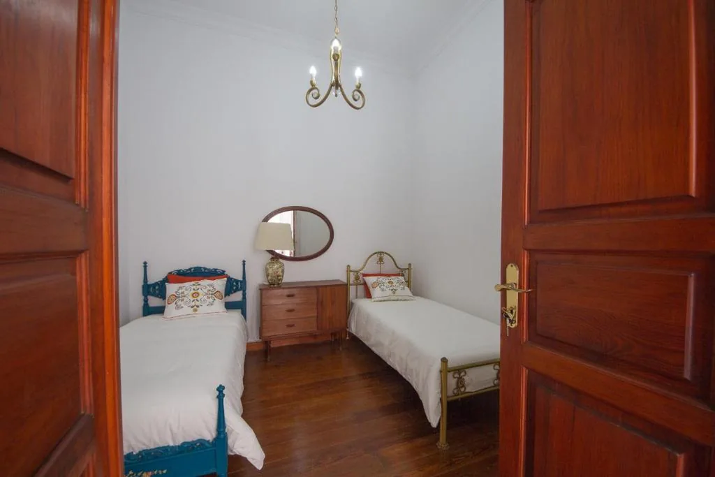 Habitación Doble con baño compartido - 2 camas — Aminta Home charmy rooms in Vegueta