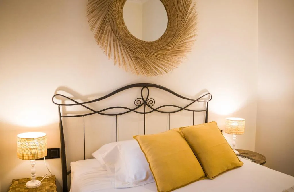 Habitación Doble Pequeña — Amona Teresa Guesthouse