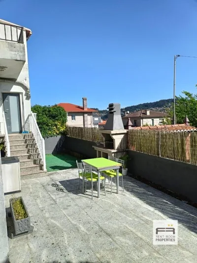 Amplia casa de 9 hab, Cabral. — foto 4