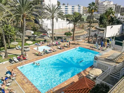 Amplio Bungalow con Piscina climatizada cerca del Yumbo y a pasos de Playa del Inglés — foto 3