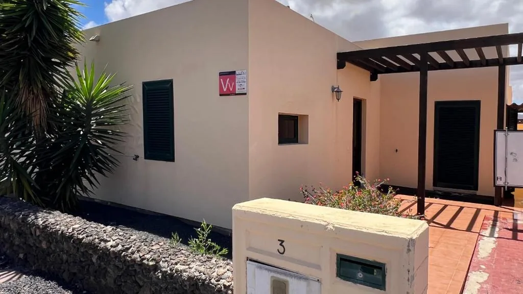 Casa com 2 quartos — Anahi Homes Corralejo- Bicacarera 3