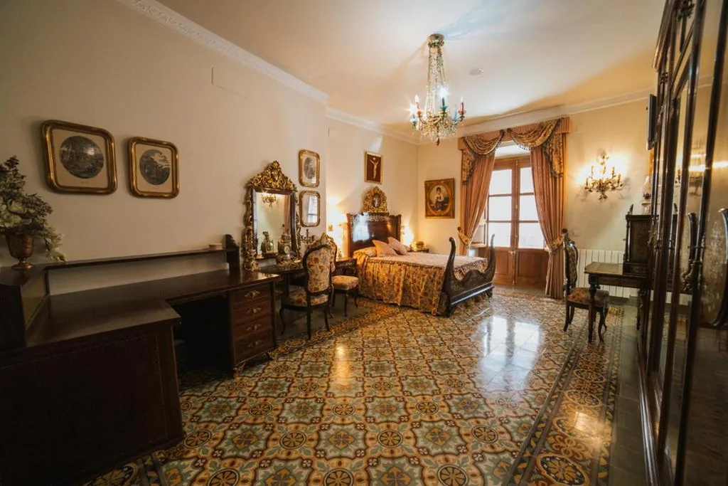 Camera doppia Deluxe con balcone — Andalusian Palace