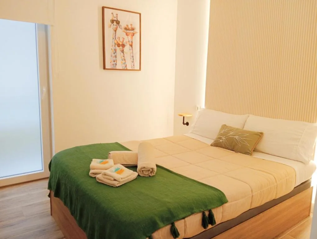 共用バスルーム付きダブルルーム — Annamaria B&B Alicante Centro