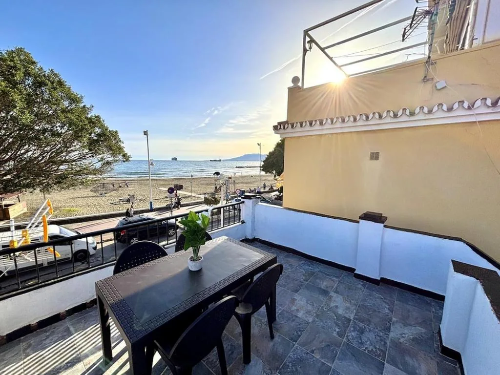 Casa de 3 dormitorios — ANSA Beach Apartments - El Palo
