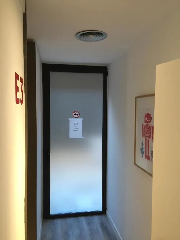 Chambre quadruple standard privée avec salle de bains privative — Ant Hostel Barcelona