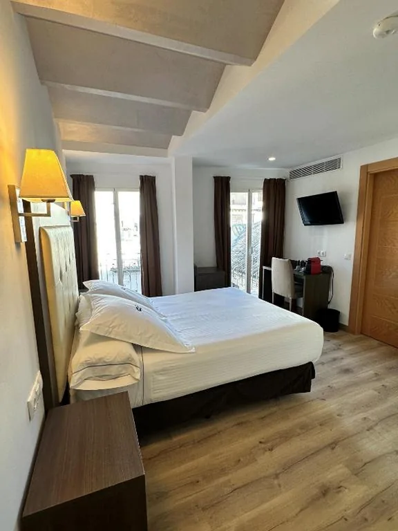 Superior-Doppelzimmer - 2 Betten — Antídoto Rooms Zocodover Check-in on line