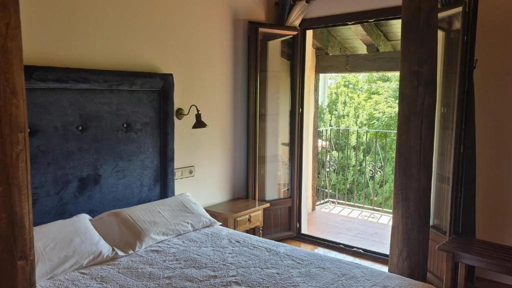 Habitación Doble con baño - 1 o 2 camas — Antiguas Eras La Alberca