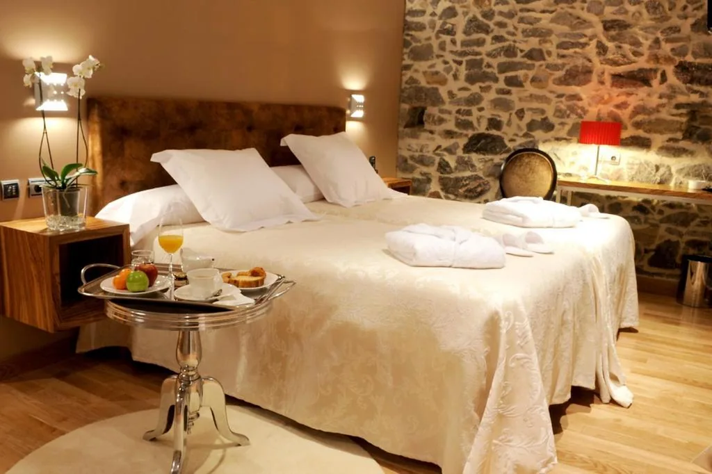 Habitación Doble con cama supletoria — Antiguo Casino Hotel
