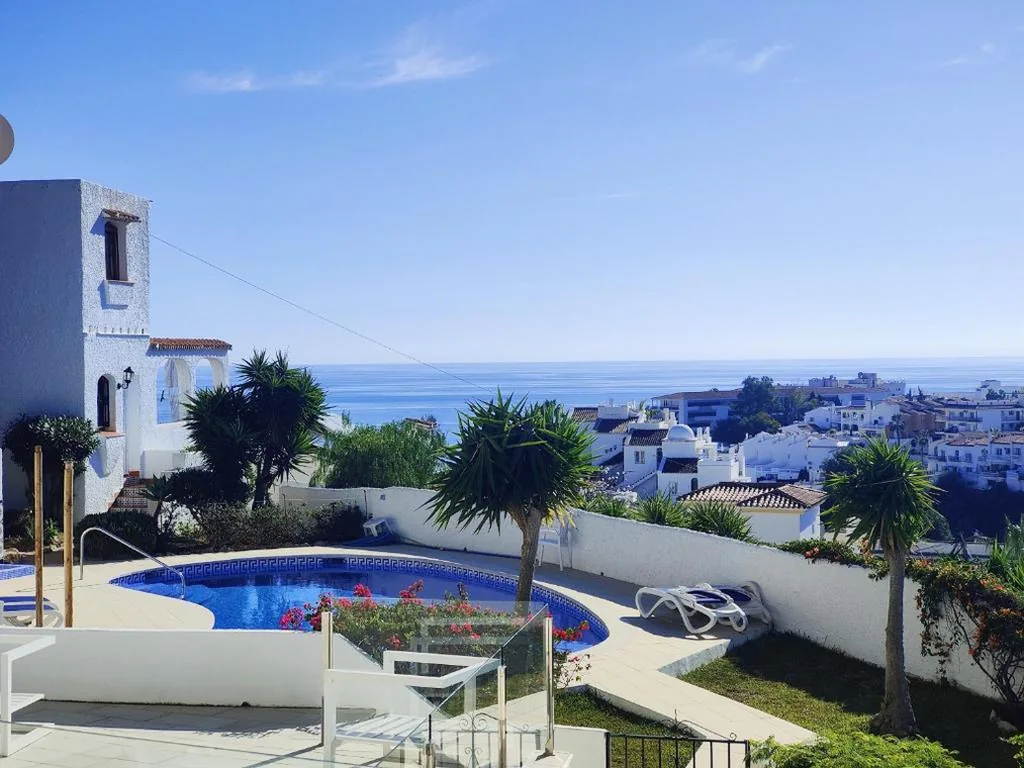 Villa mit 3 Schlafzimmern — AP393 - Los Almendros