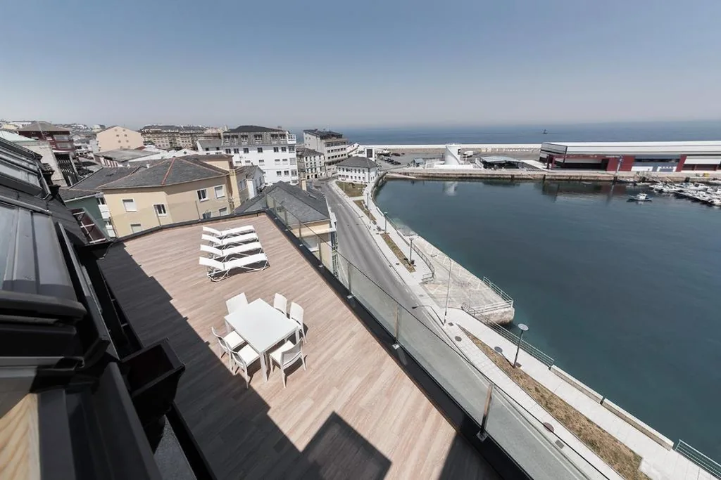 Appartamento con 1 camera da letto e terrazza — Apartahotel A Cetárea