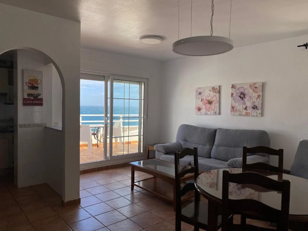 Klassiek appartement met 2 slaapkamers en uitzicht op zee — Apartahotel Vistamar San José