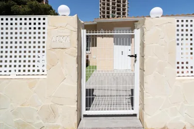 Apartamento ALMA con terreno privado y parking compartido - a 800m de Playa Poniente — 写真 5