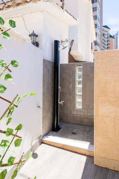 Apartamento ALMA con terreno privado y parking compartido - a 800m de Playa Poniente — 写真 9