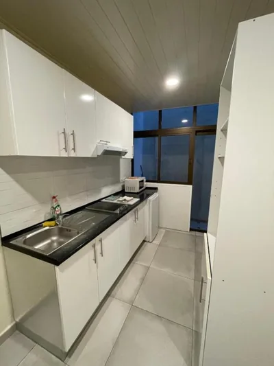 Apartamento con jardín y pequeña piscina privada para refrescarse — Foto 5