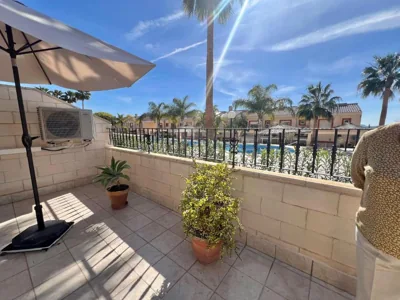 Apartamento con piscina — photo 7