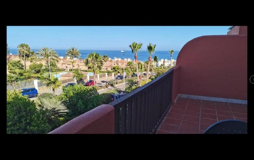 APARTAMENTO DUPLEX con piscinas y MARAVILLOSAS VISTAS AL MAR