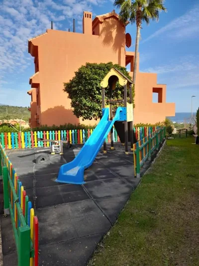 Apartamento espacioso con seis piscinas muy tranquilo y jardines cercano a la playa — photo 6