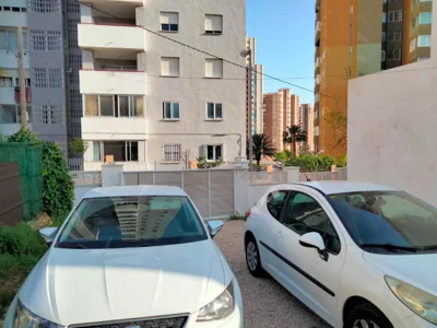 Apartamento Loft con terreno privado y parking compartido - a 800m de Playa Poniente — 写真 4