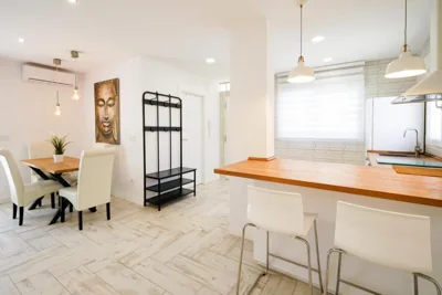 Apartamento Loft con terreno privado y parking compartido - a 800m de Playa Poniente — 写真 8