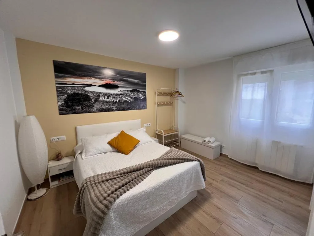 Dreibettzimmer — Apartamento Room Laredo