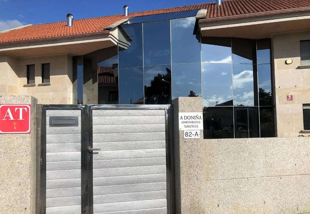 Appartamento con 2 camere da letto — Apartamentos aDoniña Playa Major Sanxenxo