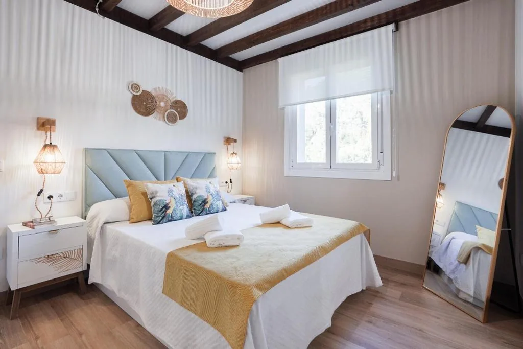 Apartamento de 1 dormitorio con vistas al río — Apartamentos Bágoas de Mencía Peares Ribeira Sacra