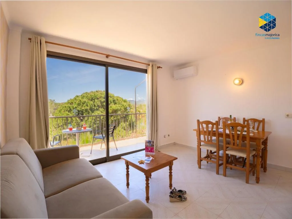 Chambre Quadruple avec terrasse — Apartamentos BELLA MARÍA