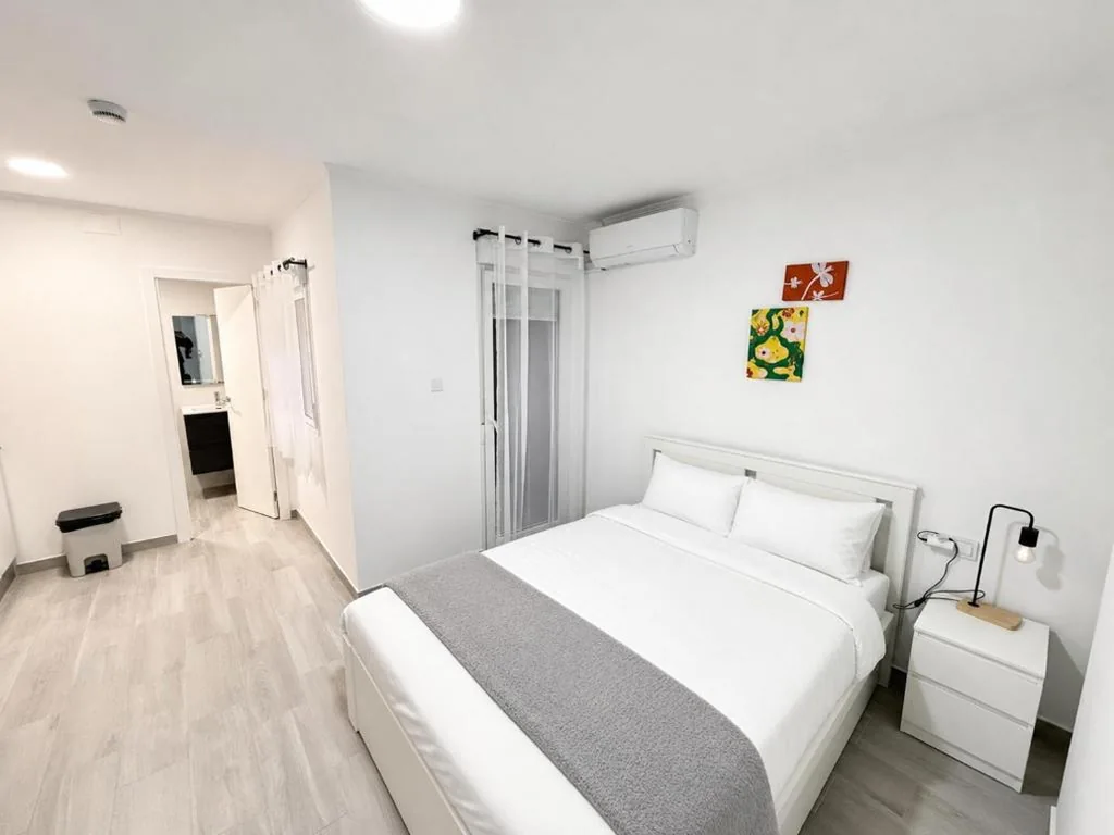 Apartamento (02) com estacionamento e terraço (rés do chão) — Apartamentos Benalua Alicante - Con Parking - Elegir en el momento de la reserva