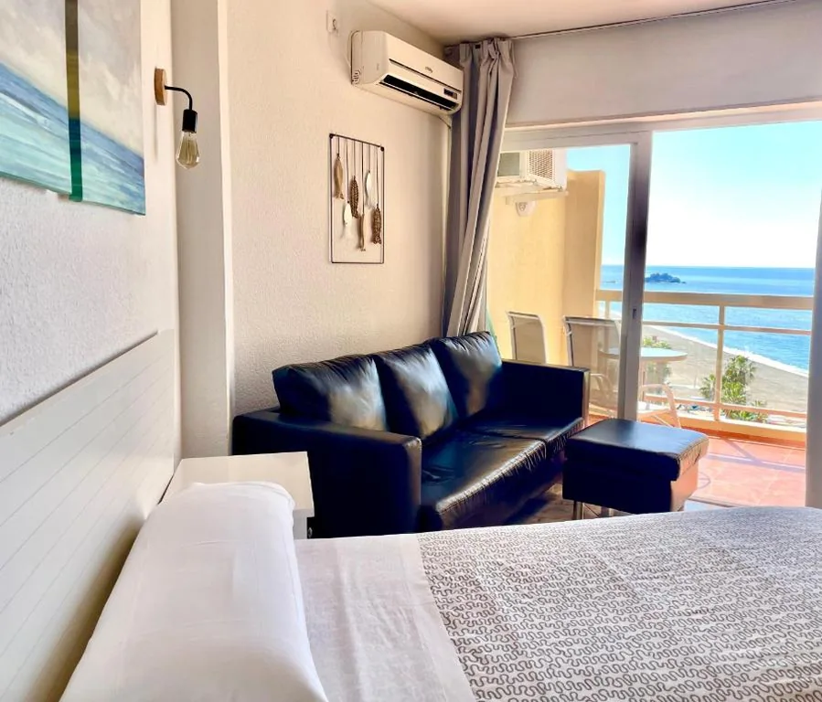 Apartment mit Meerblick — Apartamentos Boutique CHINASOL con Parking y Desayuno Incluidos